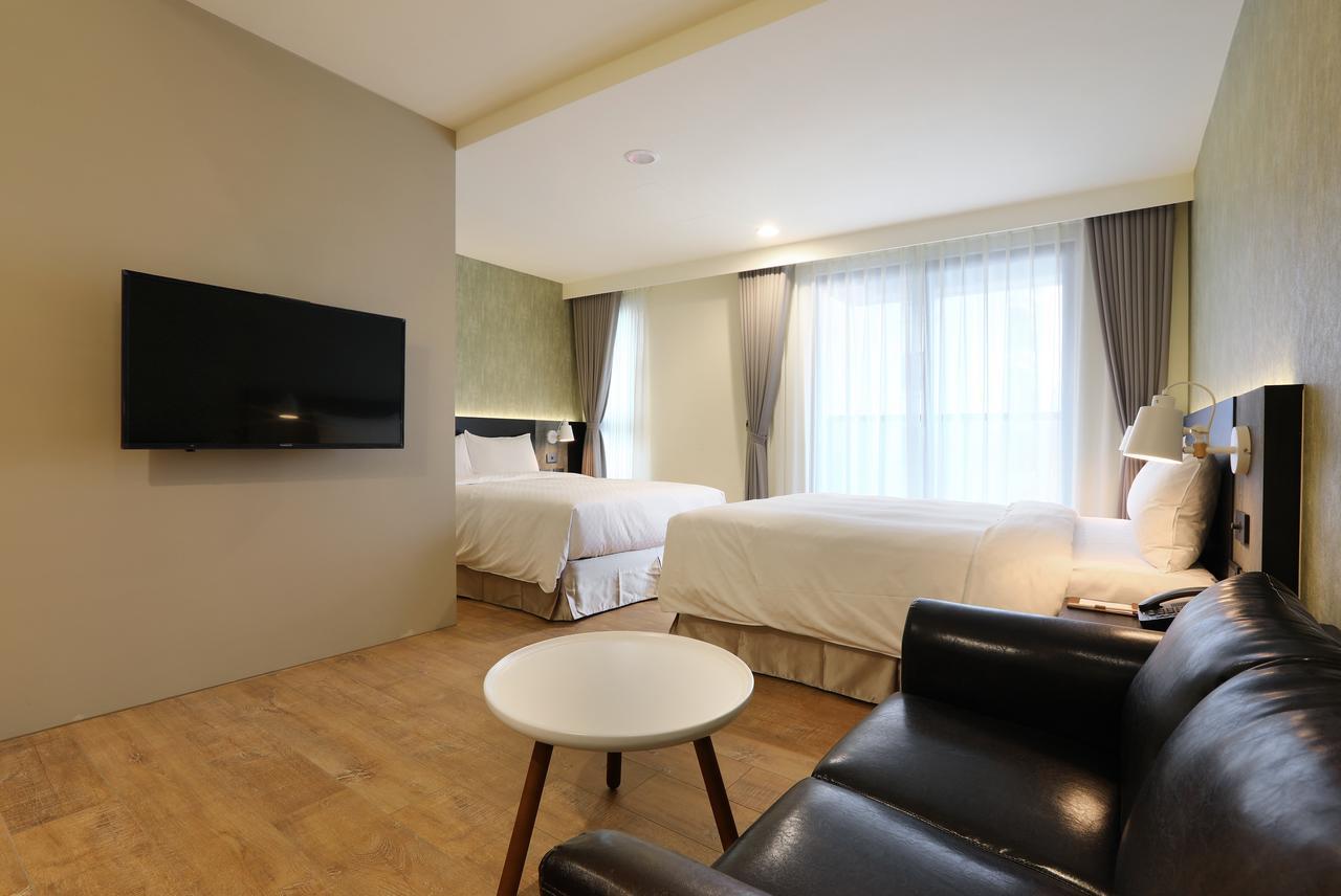 คุน ทัวร์ โฮเต็ล Hotel ไถจง ภายนอก รูปภาพ