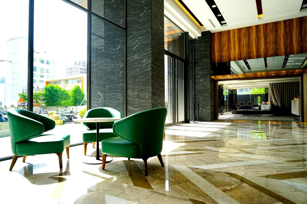 คุน ทัวร์ โฮเต็ล Hotel ไถจง ภายนอก รูปภาพ